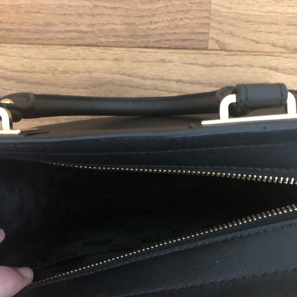 Michael Kors Handbag - Picture 7 of 9